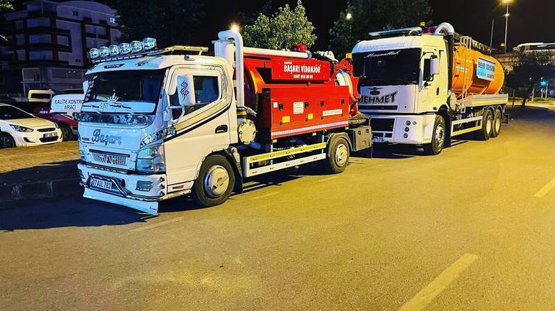 Manavgat Tıkanık Açma araç filosu gece